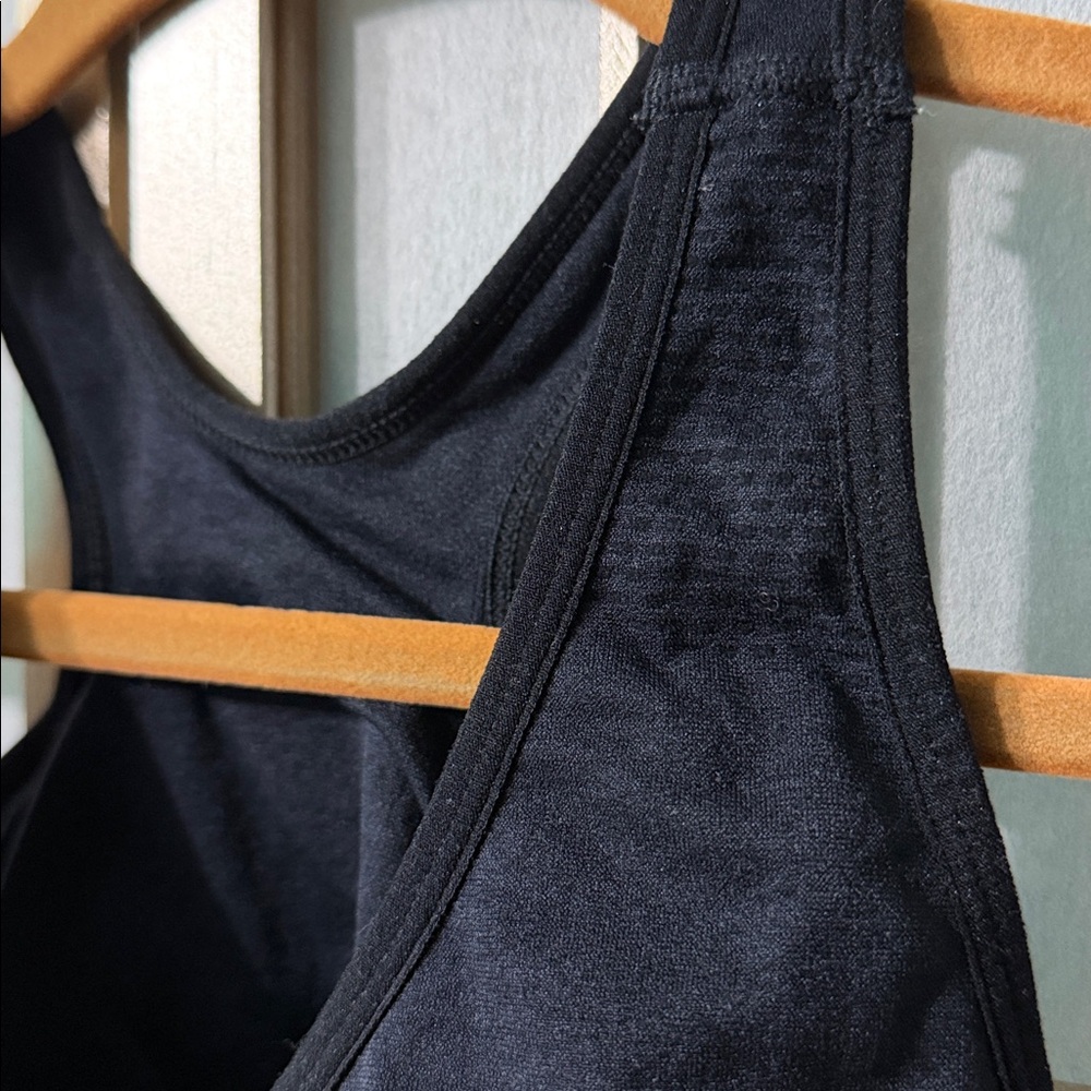 5/$25 Black, zip front, racerback sports bra with lightweight molded cups, S - Picture 3 of 11